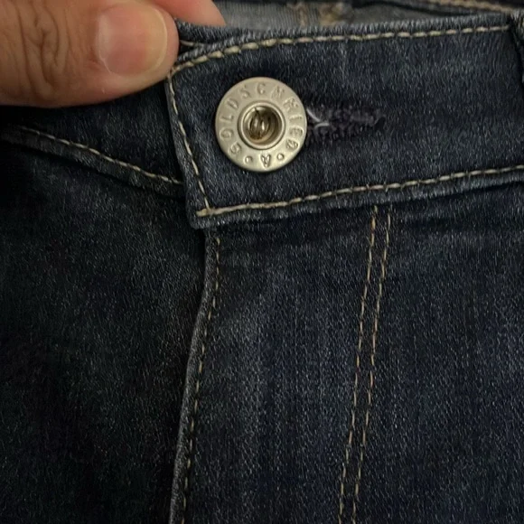 AG Adriano Goldschmied dark wash The Stevie Capri - Picture 4 of 9